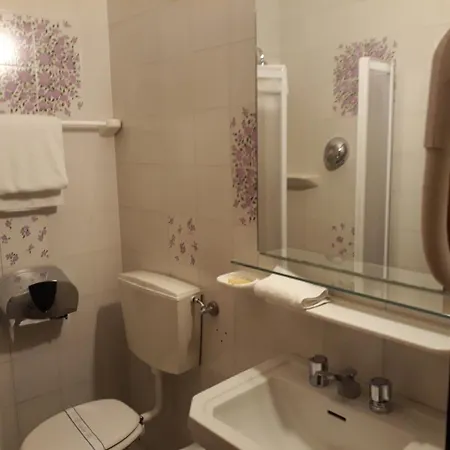 Hotel Casa Rossa Montecatini Terme