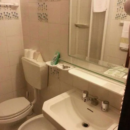 Casa Rossa Hotel 3*